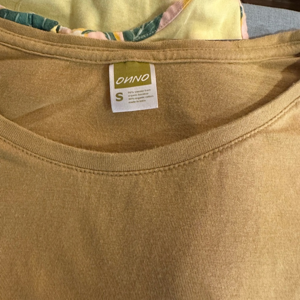 Onno Mustard Yellow T-Shirt